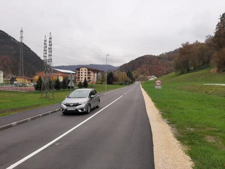 Končana rekonstrukcija cestišča v Debru 3